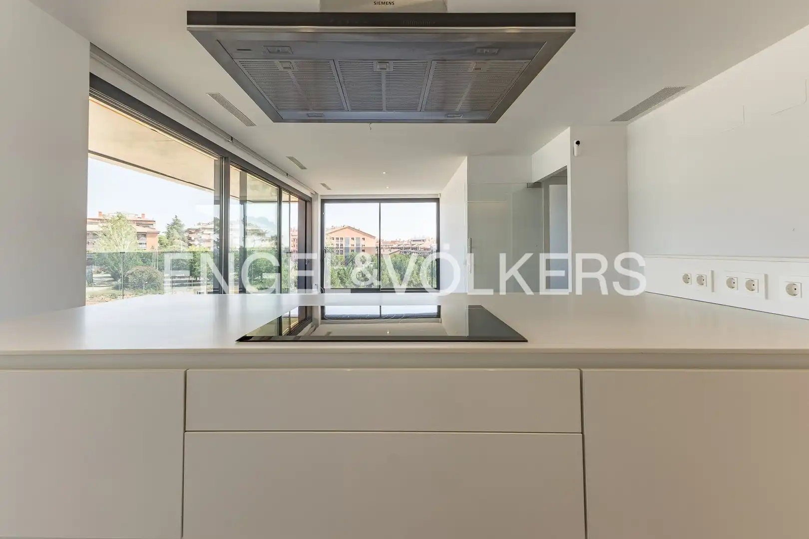 Cocina de Piso de alquiler en Sant Just Desvern con Calefacción