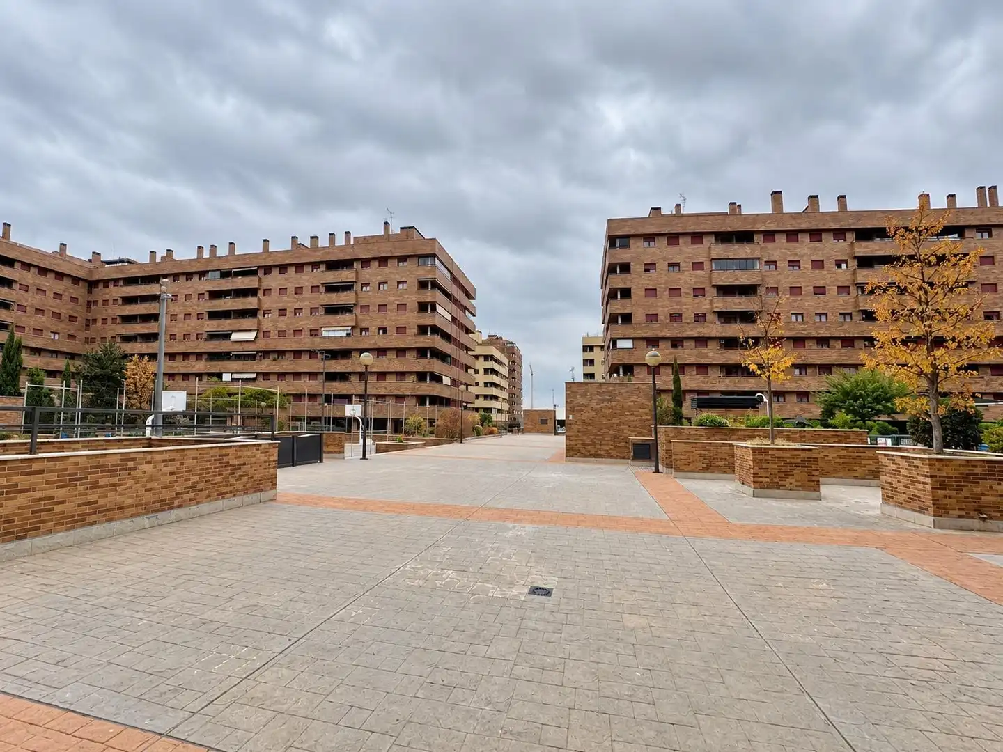 Vista exterior de Pis en venda en El Quiñón  