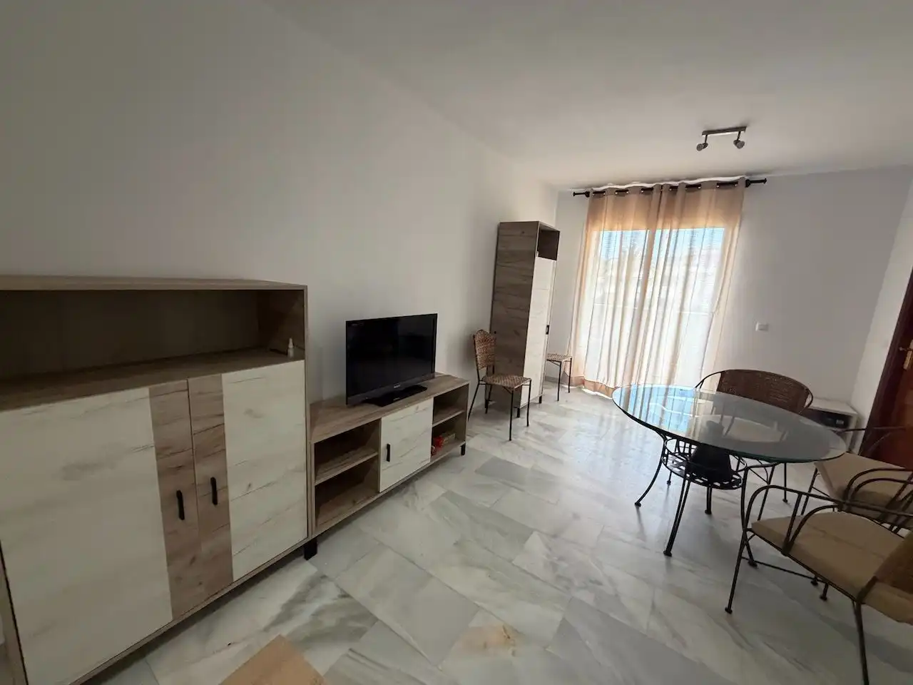 Living room of Flat for rent in Vélez-Málaga  with Community pool