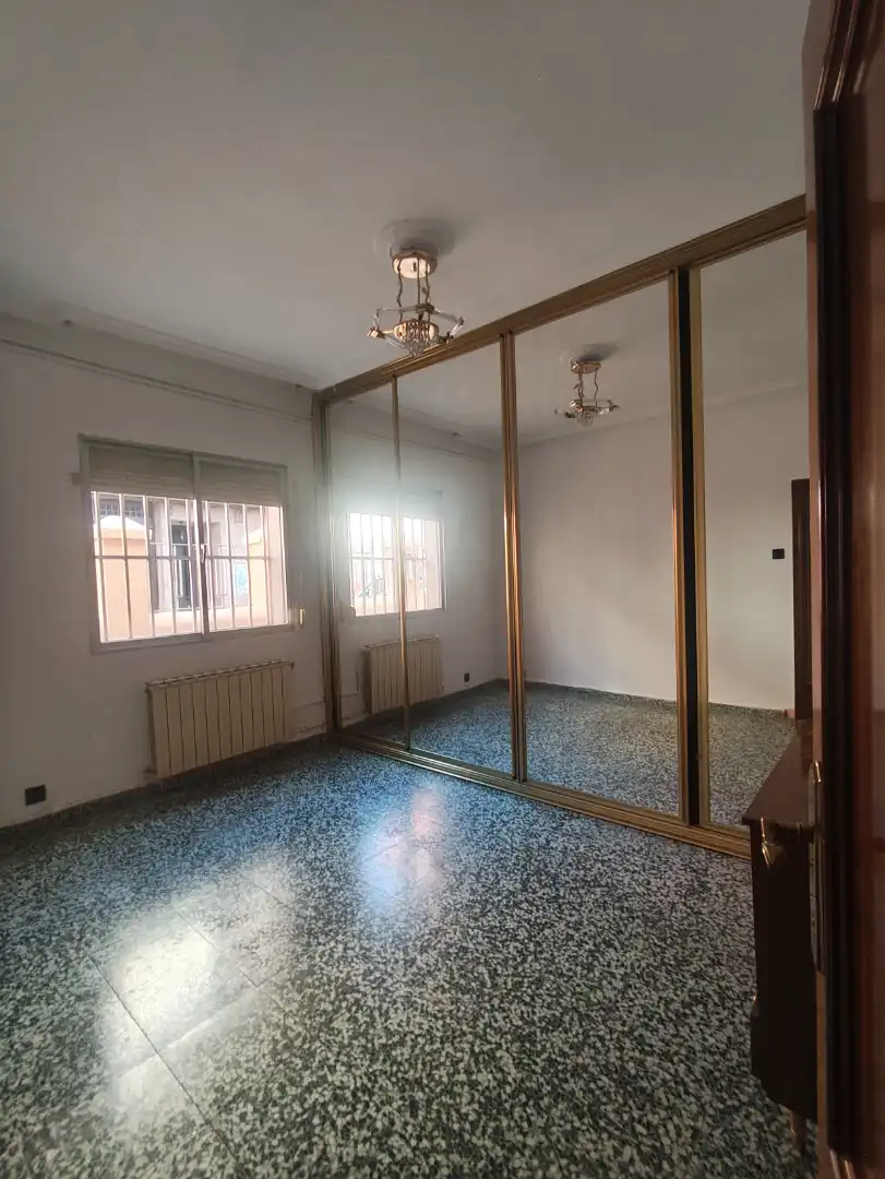 Dormitori de Casa o xalet de lloguer en Pinto amb Calefacció, Jardí privat i Forn