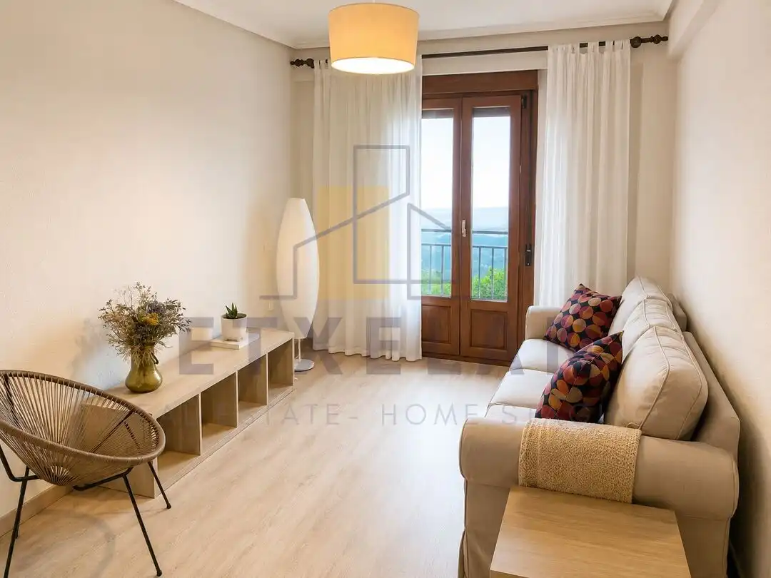 Wohnzimmer von Wohnung zum Verkauf in Elgeta mit Heizung