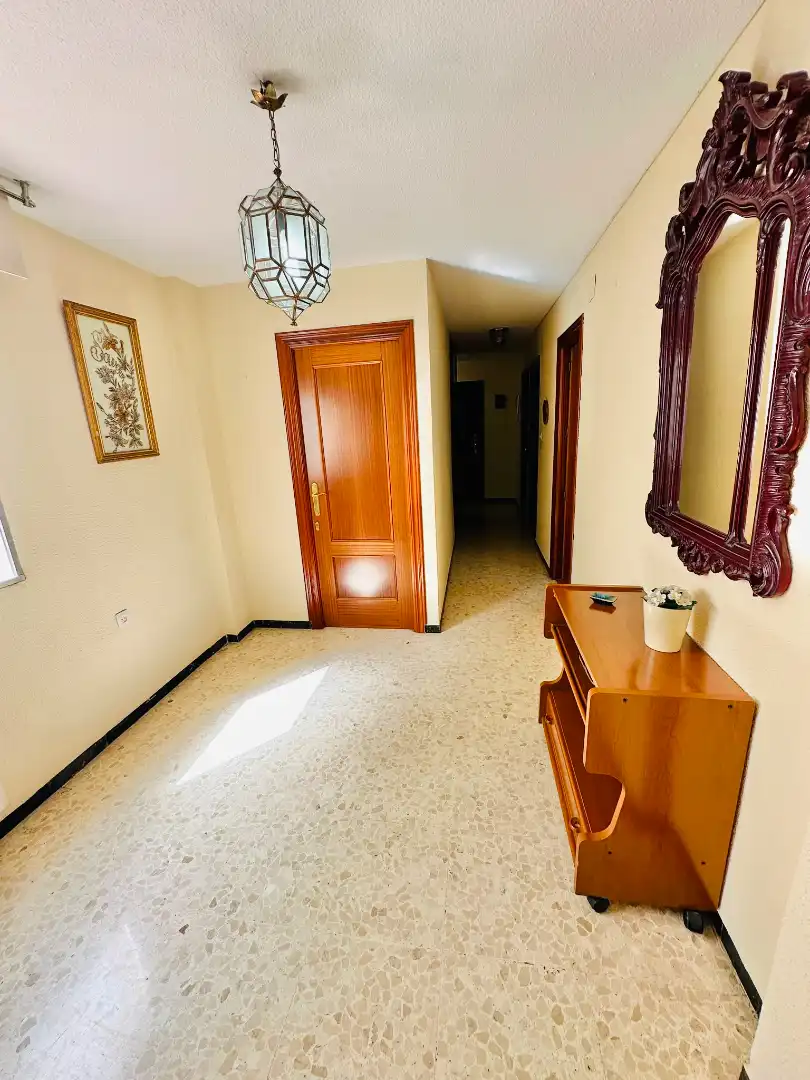 Wohnung zur Miete in Granada mit Heizung, Möbliert und Waschmaschine