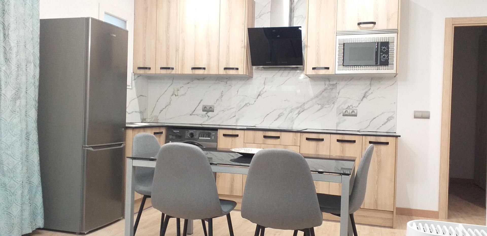 Cocina de Piso de alquiler en Santander con Calefacción y Balcón