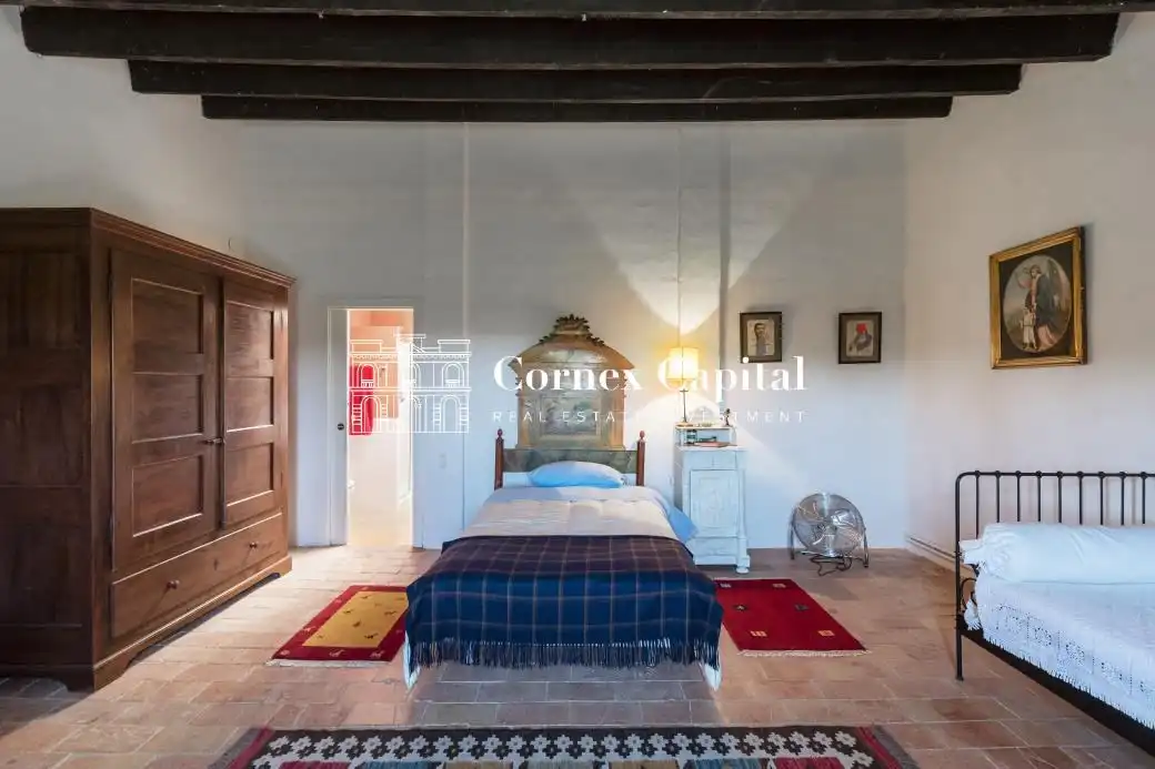 Schlafzimmer von Country house zur Miete in Rupià mit Klimaanlage, Heizung und Privatgarten