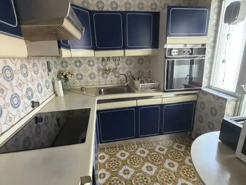 Cuina de Pis en venda en León Capital  amb Parquet i Moblat