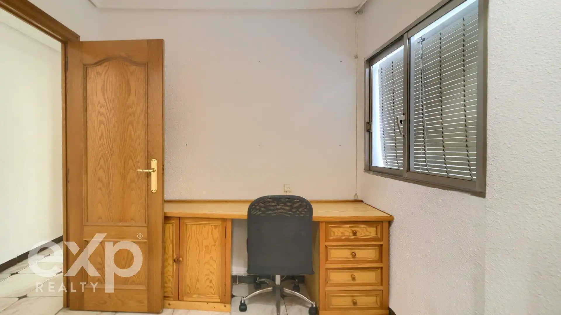 Flat for sale in Valencia  with Air Conditioner, Heating and Terrace