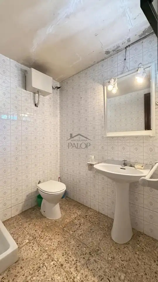Bany de Casa o xalet en venda en Alzira amb Jardí privat, Terrassa i Traster