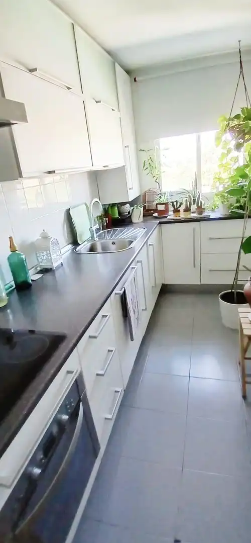 Kitchen of Flat for sale in Sevilla  with Air Conditioner and Storage room