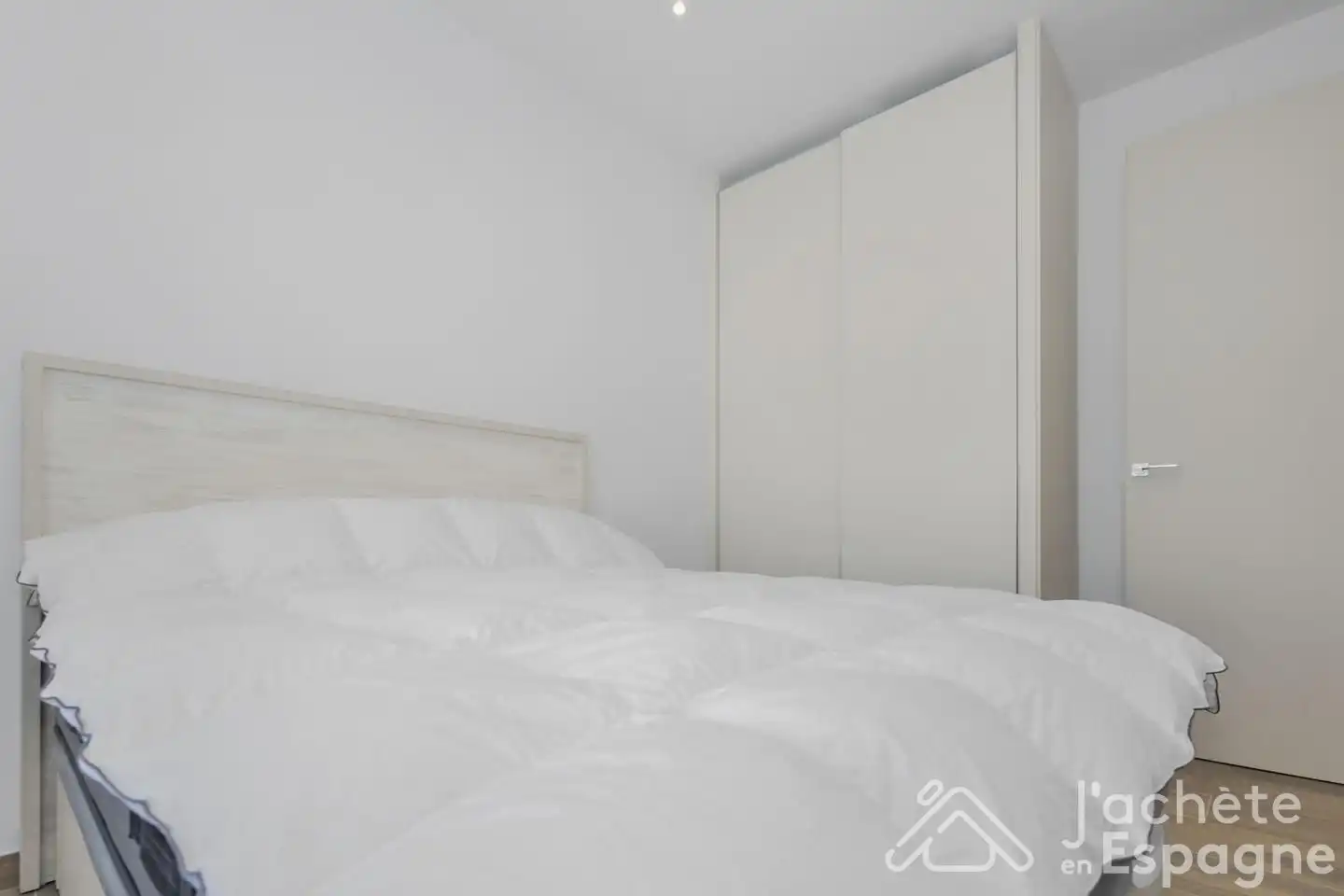 Habitación de Piso en venta en Torrevieja con Aire acondicionado y Terraza