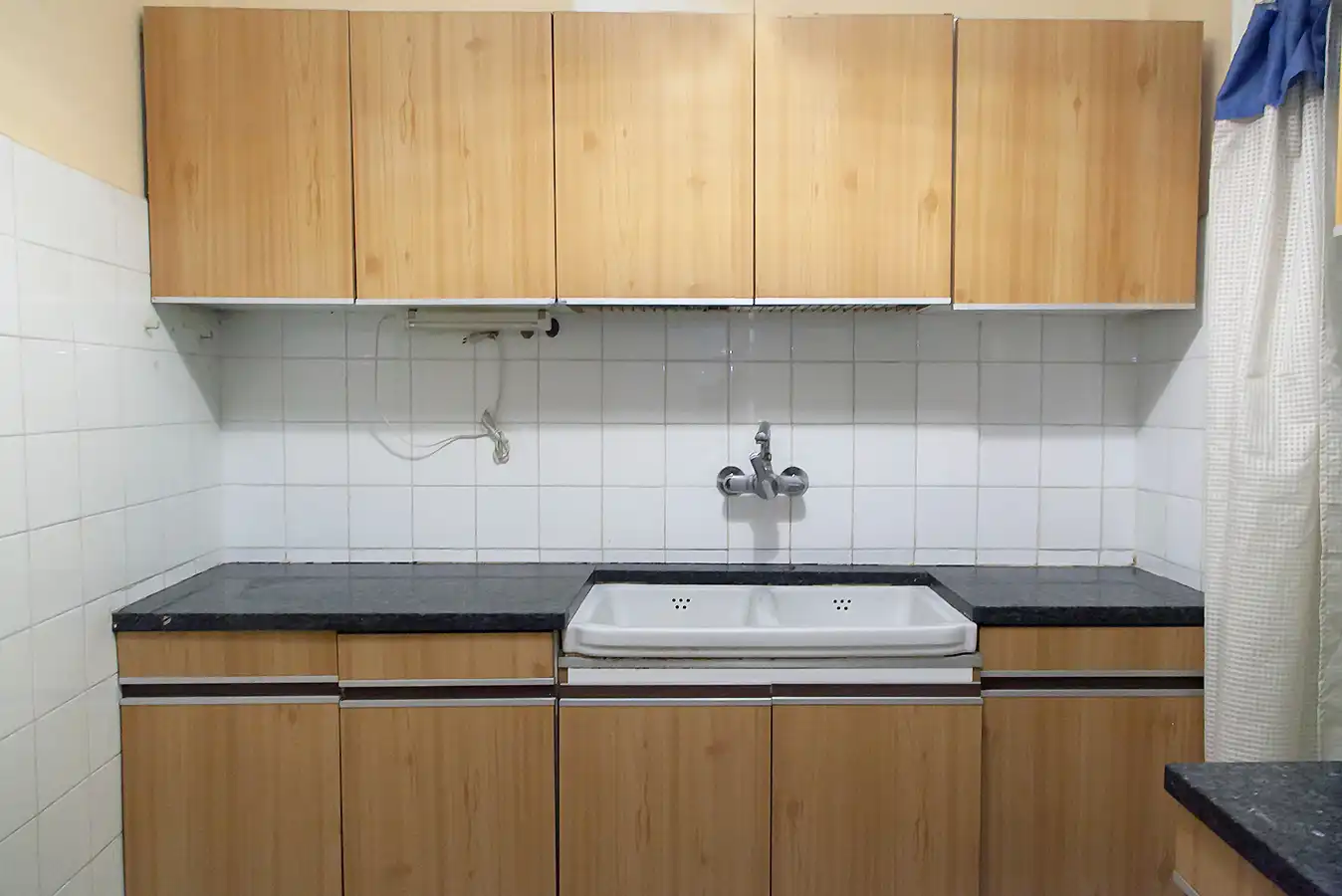 Cuina de Pis en venda en Barcelona amb Forn i Alarma