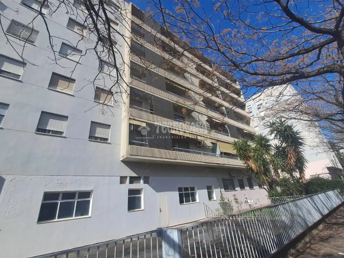 Vista exterior de Piso en venta en Sevilla con Aire acondicionado, Calefacción y Terraza
