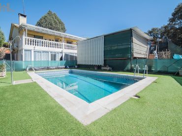 Villa con balcone in vendita a Calalberche