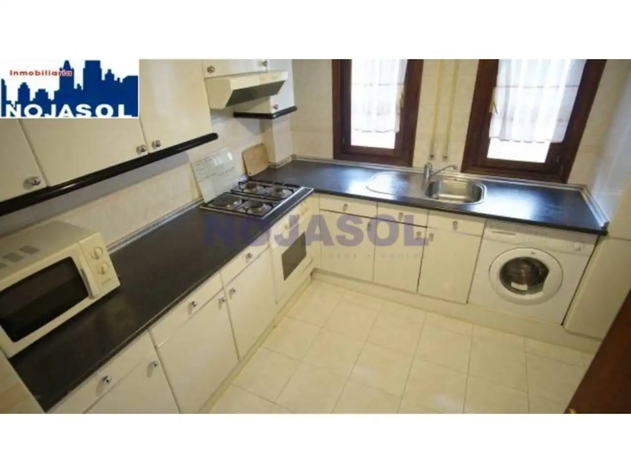 Cocina de Apartamento de alquiler en Noja con Terraza y Amueblado