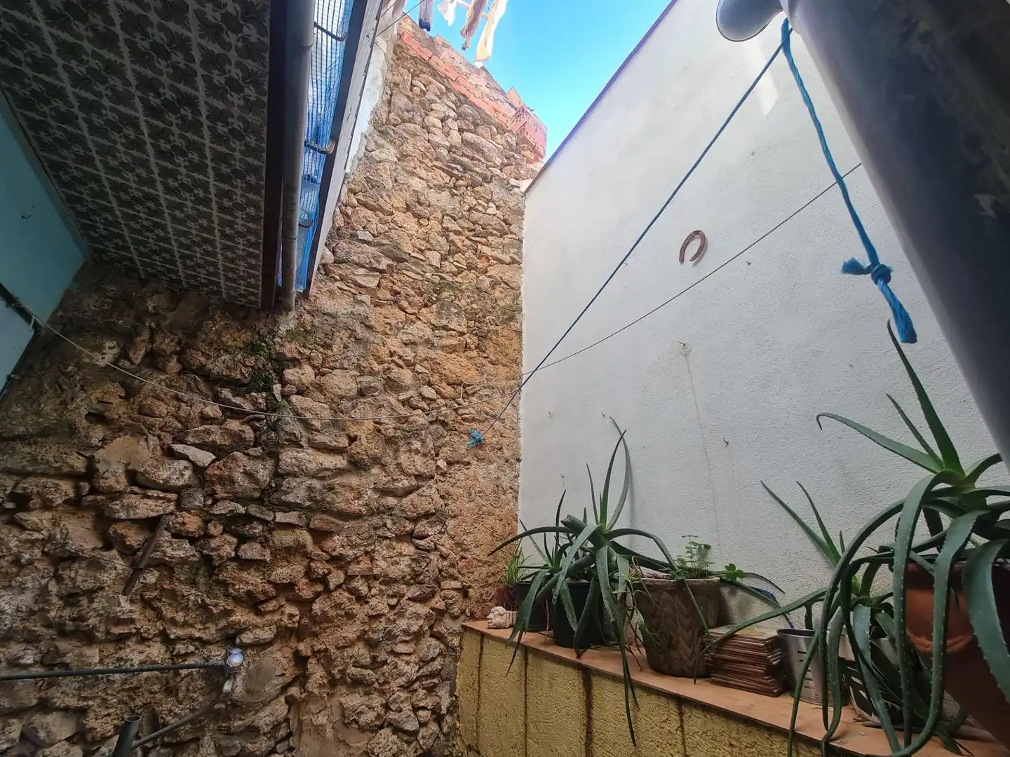 Vista exterior de Casa o chalet en venta en Tivissa con Parquet, Amueblado y Balcón