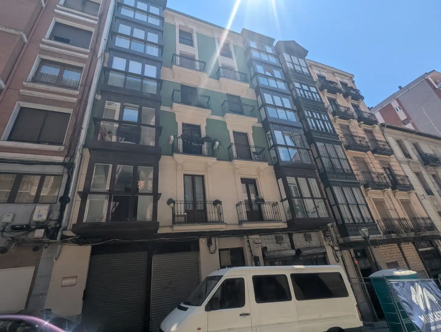 Vista exterior de Pis en venda en Bilbao  amb Moblat