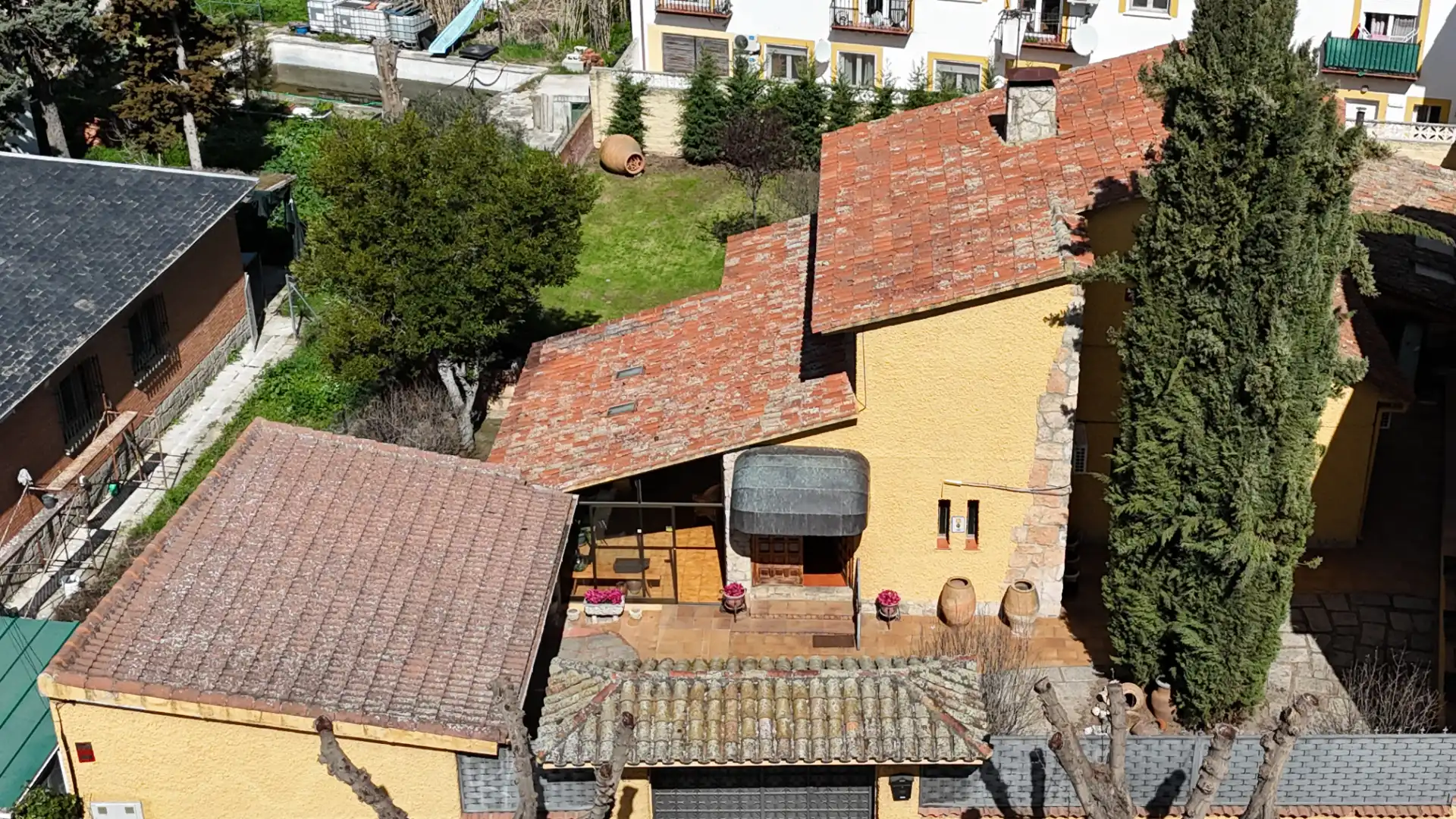 Vista exterior de Casa o xalet en venda en Talamanca de Jarama amb Calefacció, Jardí privat i Forn