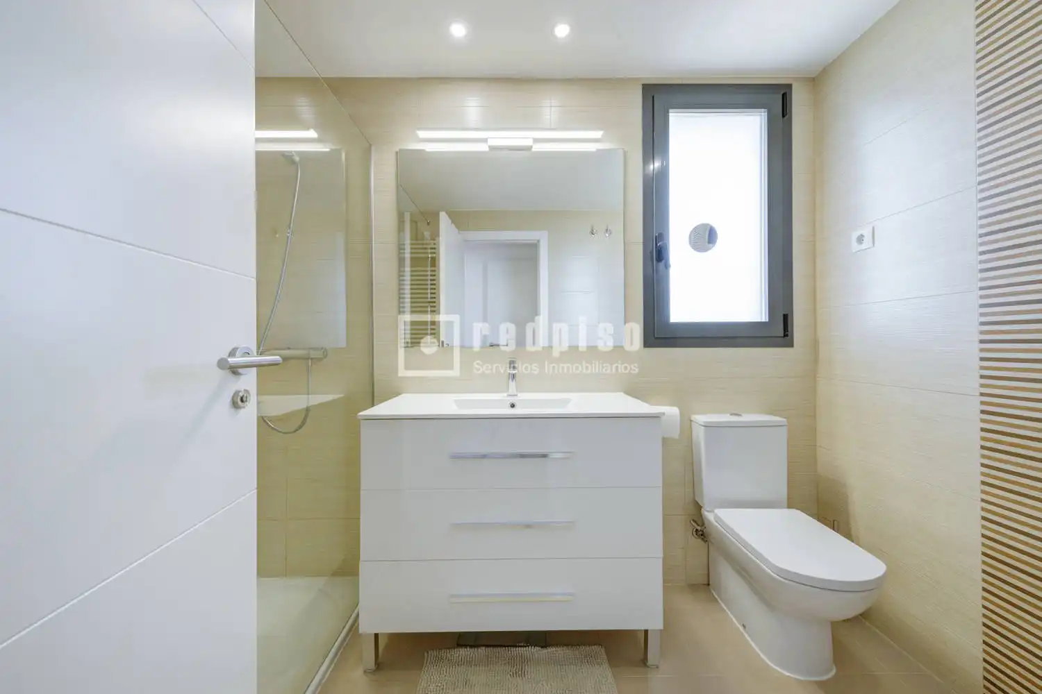 Bathroom of Flat for sale in Boadilla del Monte  with Air Conditioner, Heating and Private garden