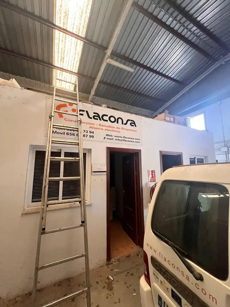 Industrial buildings for sale in Jerez de la Frontera