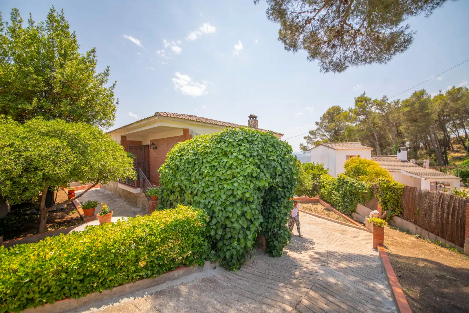 Vista exterior de Casa o xalet en venda en Mediona amb Calefacció, Jardí privat i Terrassa