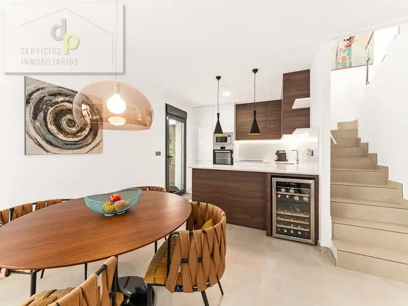 Chalet con piscina en venta en Calle Soria 19, imagen 4