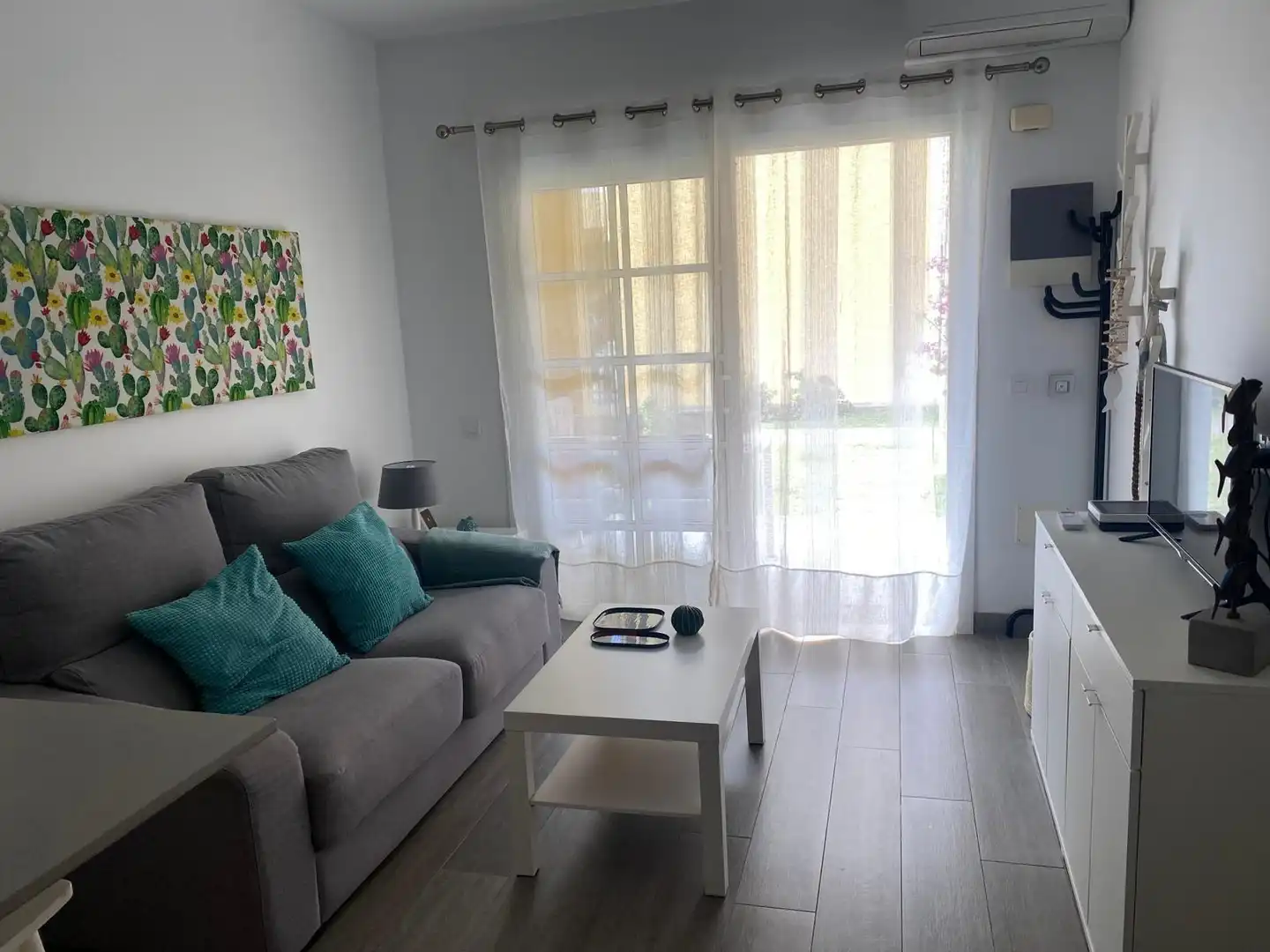 Sala de estar de Apartamento de alquiler en San Bartolomé de Tirajana con Jardín privado, Terraza y Trastero