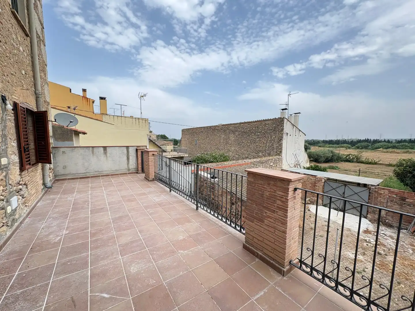 Exterior view of Flat for rent in Borrassà