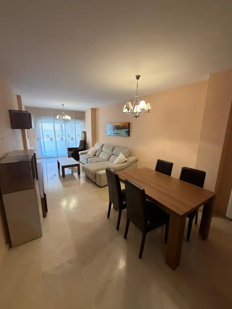 Comedor de Piso de alquiler en Albacete con Calefacción, Amueblado y Horno