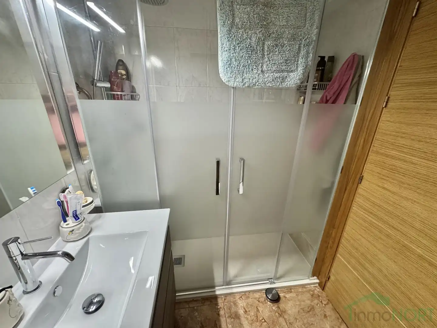 Bathroom of Flat for sale in La Manga del Mar Menor  with Balcony and Community pool