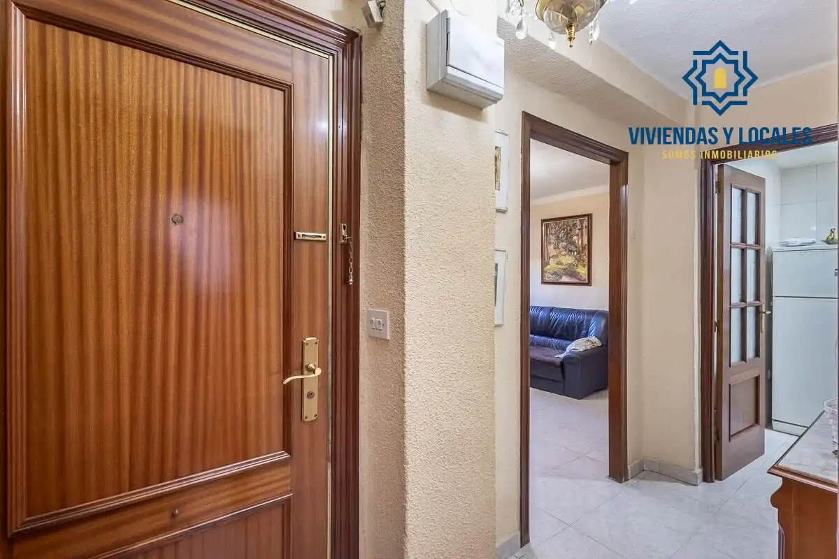 Flat for sale in Granada