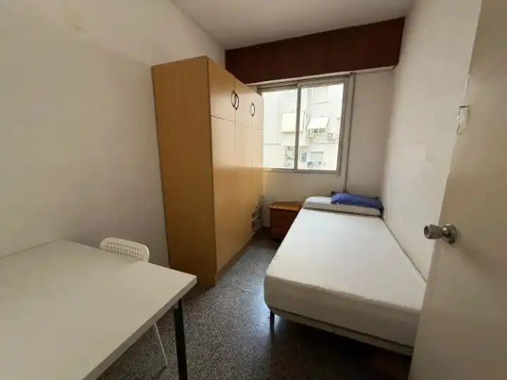 Habitación de Piso en venta en Valencia con Aire acondicionado, Calefacción y Amueblado