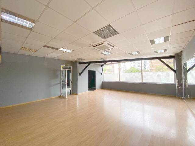 Local comercial en Venta en Calle de la Milagrosa en Ciudad Jardín - Parque Roma