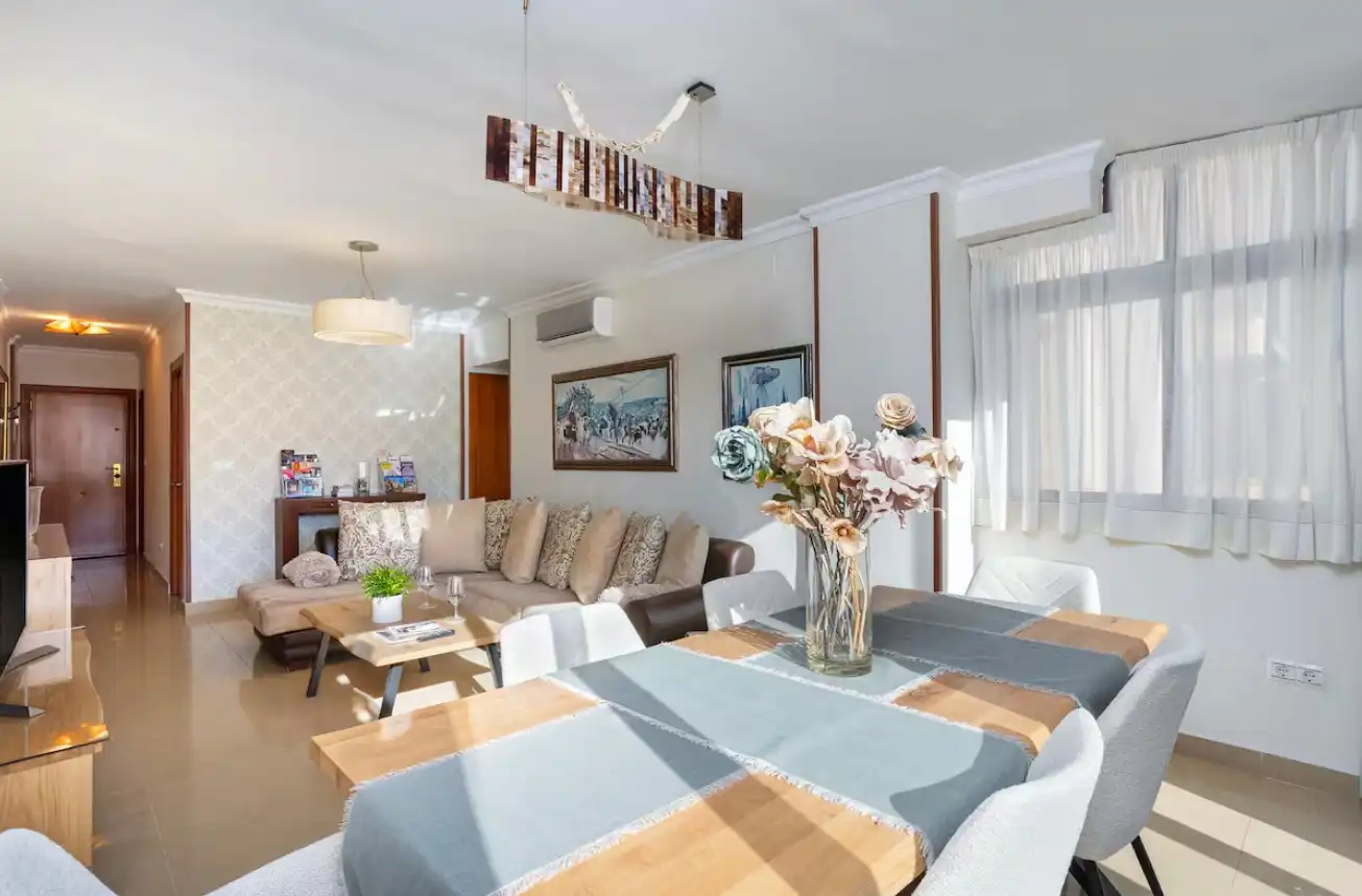 Wohnzimmer von Wohnungen zur Miete in Málaga mit Klimaanlage, Heizung und Parkett