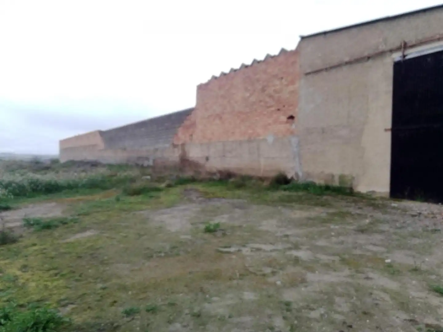 Terreno industrial en venta en Bellvís