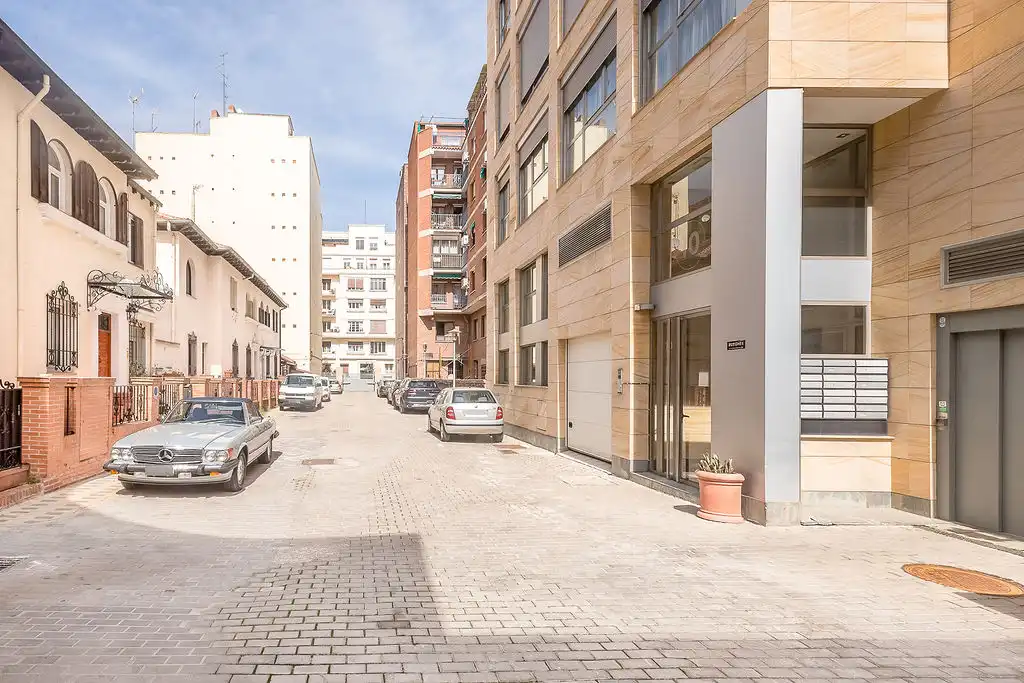 Vista exterior de Garaje en venta en Madrid
