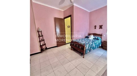 CASA BUENA ZONA MUY ECONOMICA.
