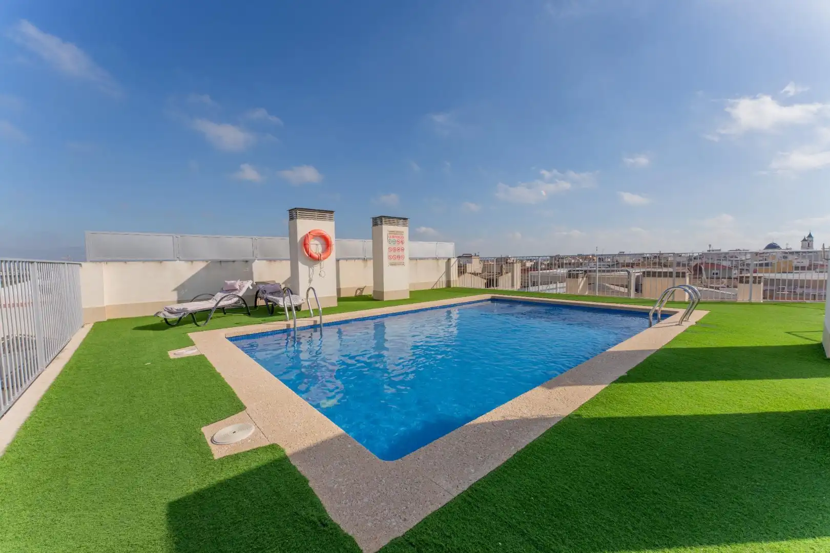 Piscina de Pis en venda en Dolores amb Balcó i Piscina comunitària