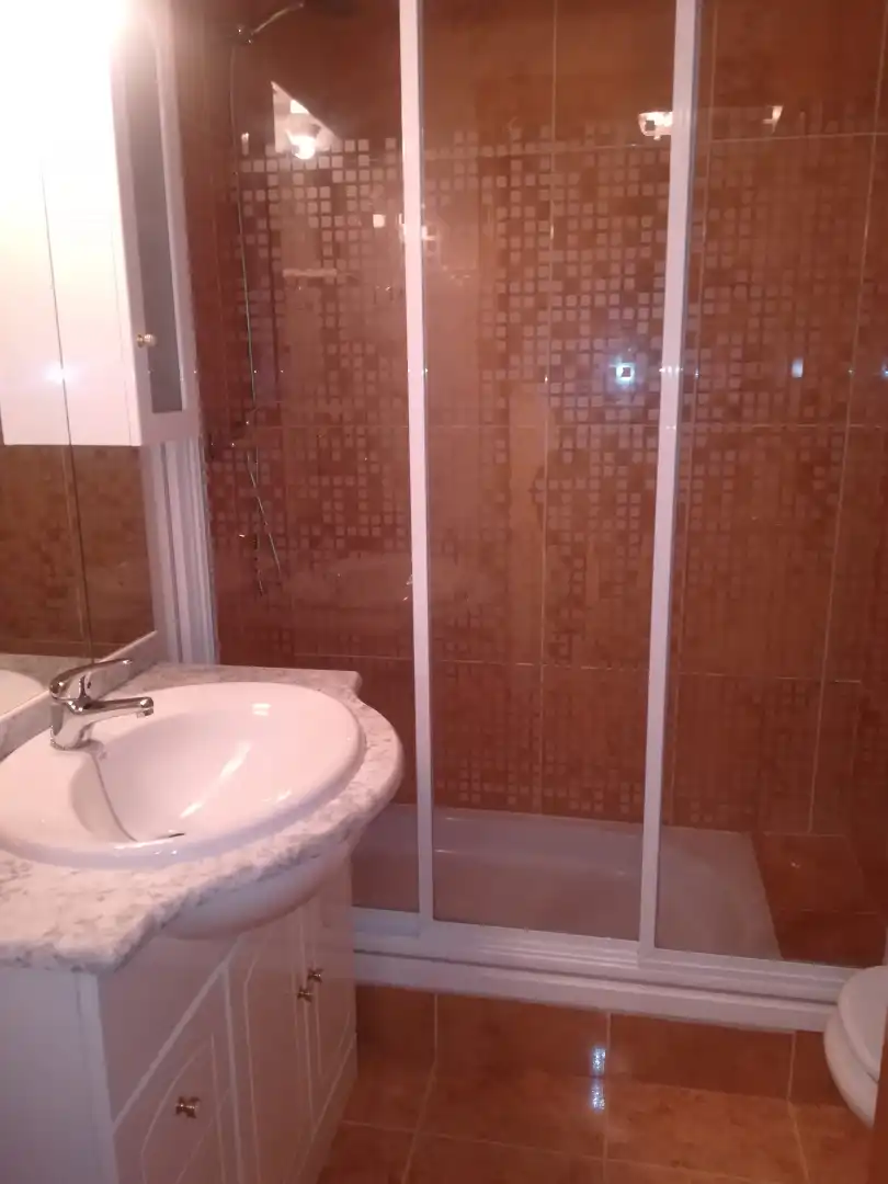 Bathroom of Detached homes for sale in Toledo  with Air Conditioner, Heating and Parquet flooring
