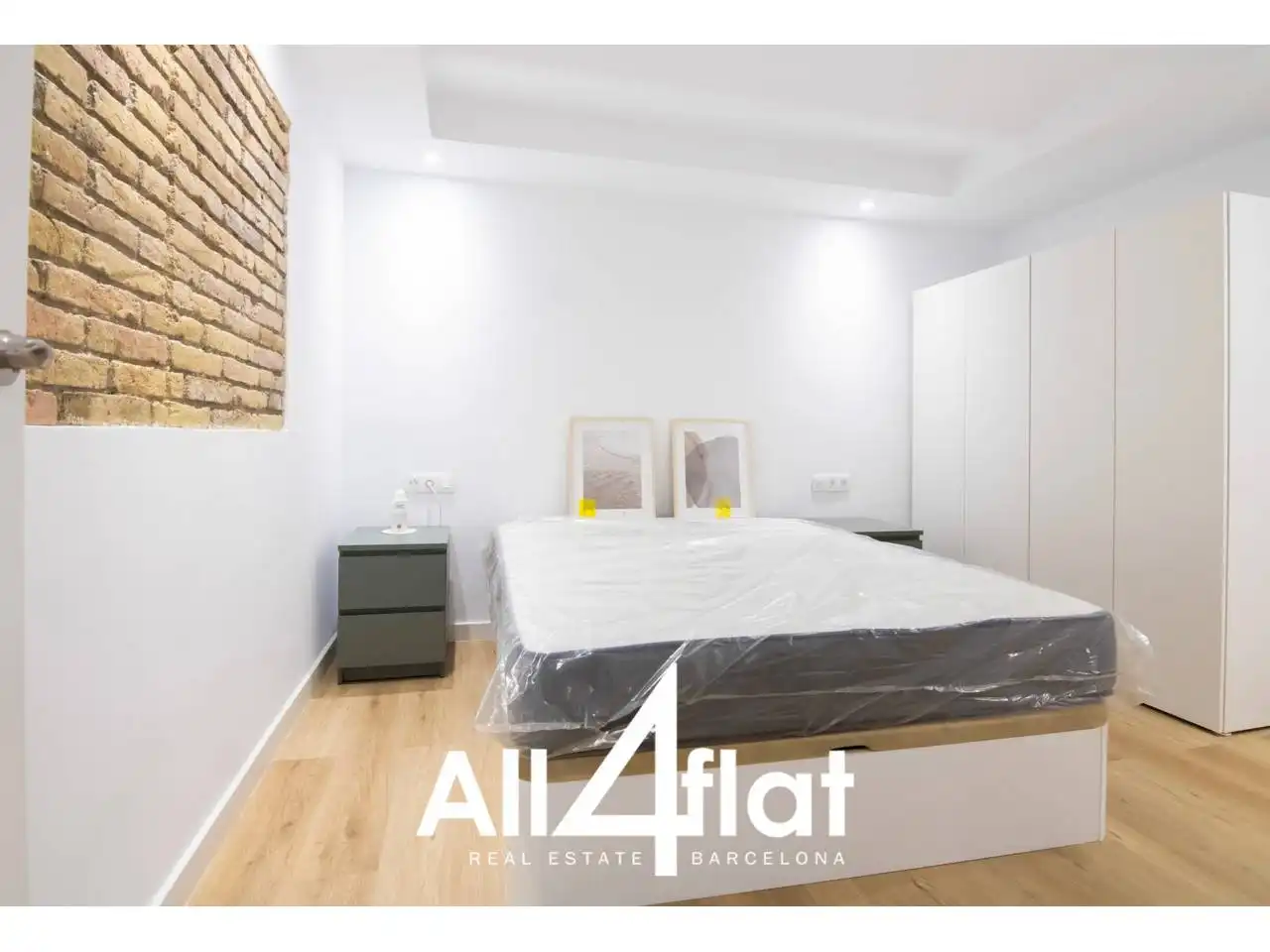 Dormitori de Pis en venda en Barcelona amb Aire condicionat, Moblat i Alarma