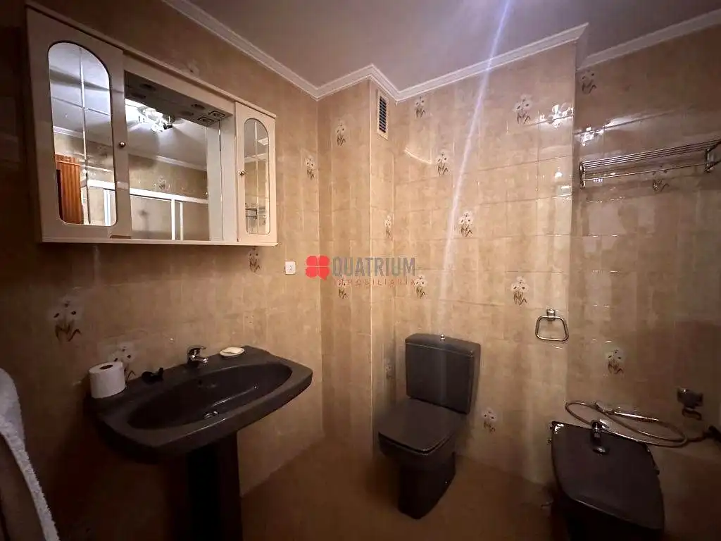 Baño de Piso en venta en Ourense Capital  con Calefacción, Terraza y Trastero