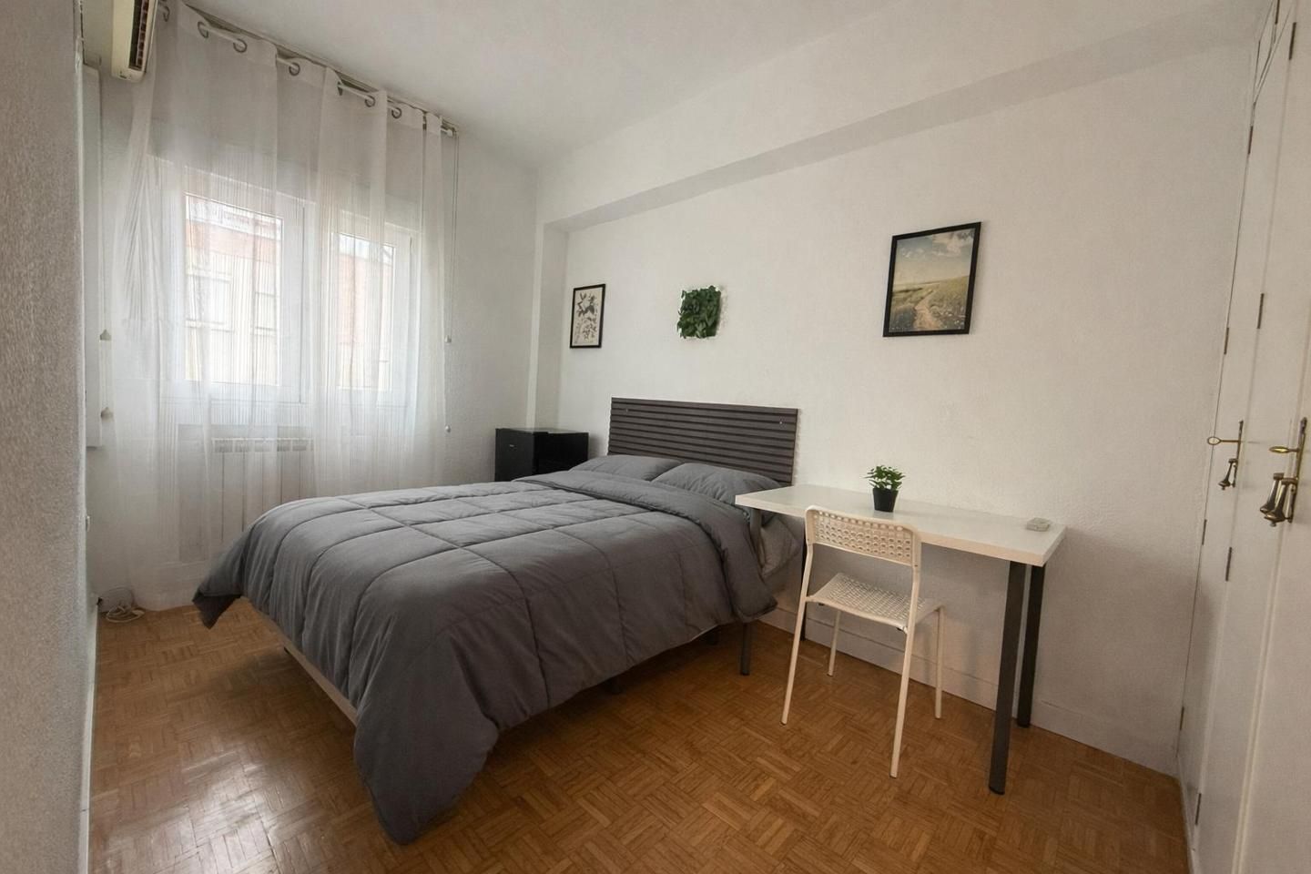 Flat to share in De La Castellana, Almenara -Ventilla, Tetuán