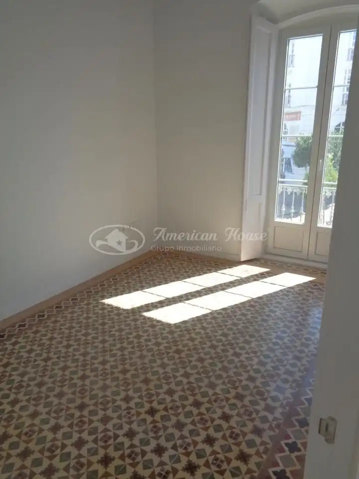 Wohnzimmer von Büro zur Miete in Núcleo urbano