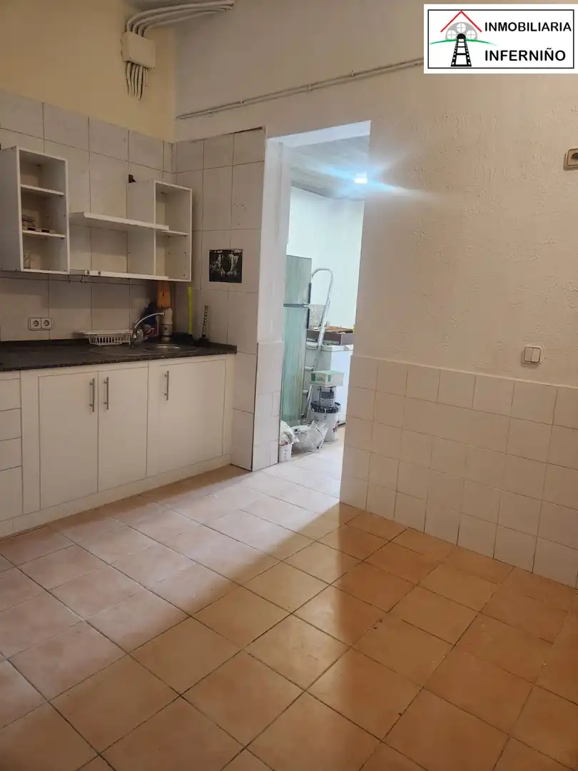 Local en venta en Piñeiros- Freixeiro