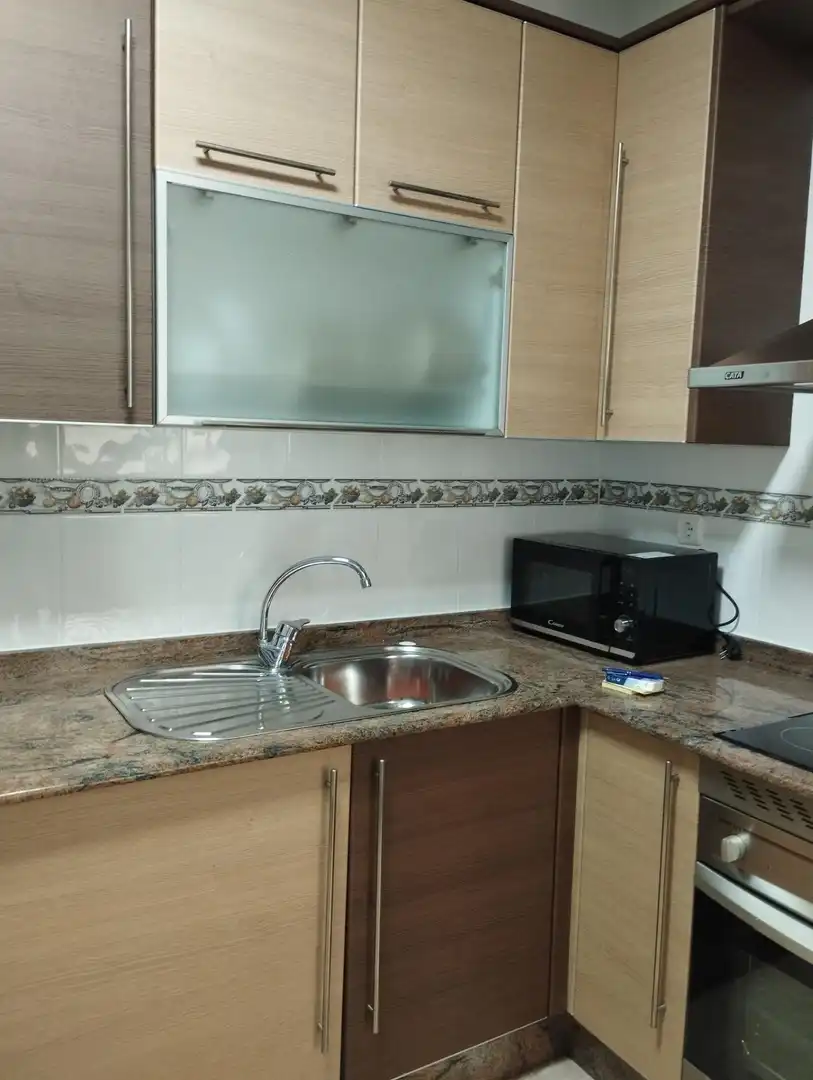 Cuina de Pis per a compartir en Alcantarilla amb Aire condicionat, Calefacció i Terrassa