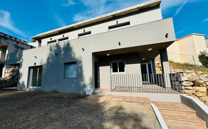 Vista exterior de Casa o xalet en venda en Corbera de Llobregat amb Balcó