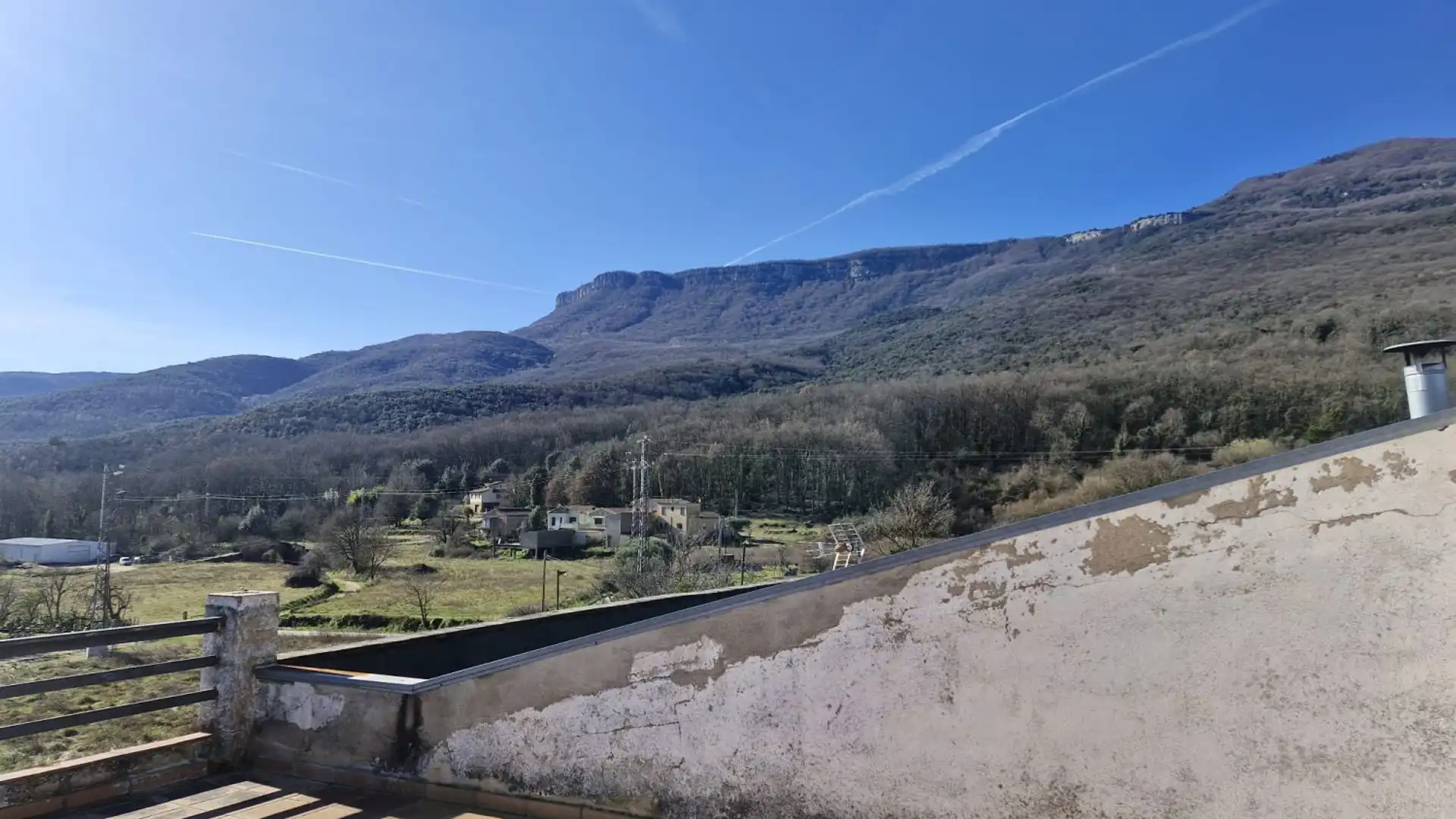 Building for sale in Les Planes d'Hostoles