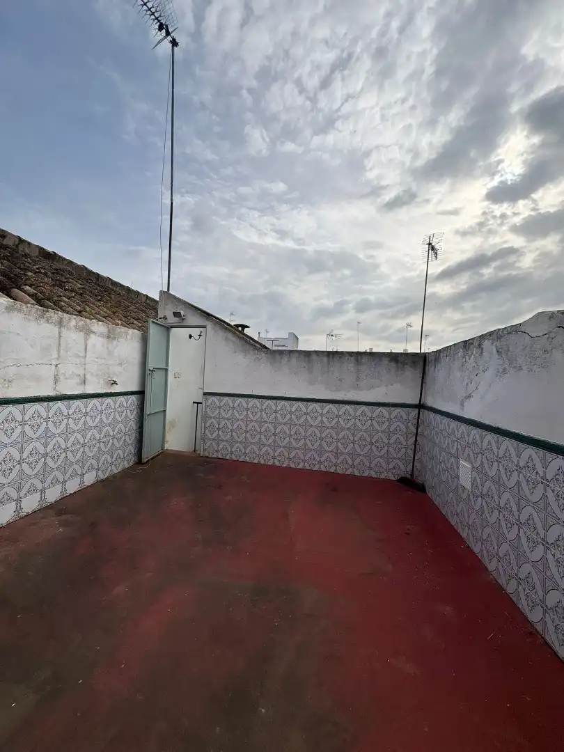 Vista exterior de Piso en venta en Carmona con Aire acondicionado, Calefacción y Amueblado