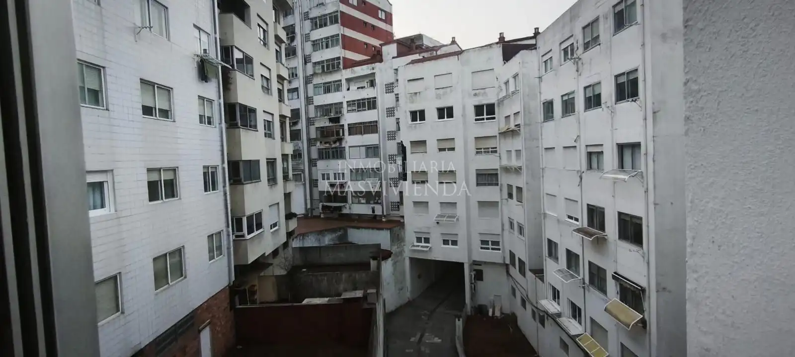 Vista exterior de Piso en venta en Vigo  con Calefacción, Terraza y Trastero