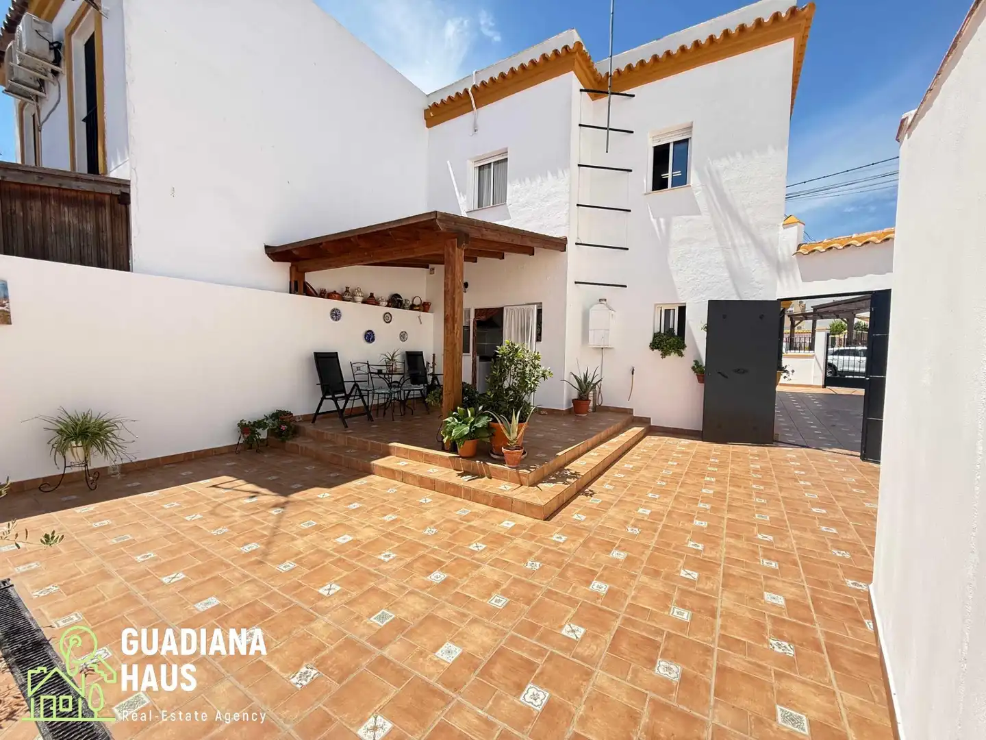 Exterior view of Detached homes for sale in Ayamonte  with Air Conditioner, Heating and Terrace