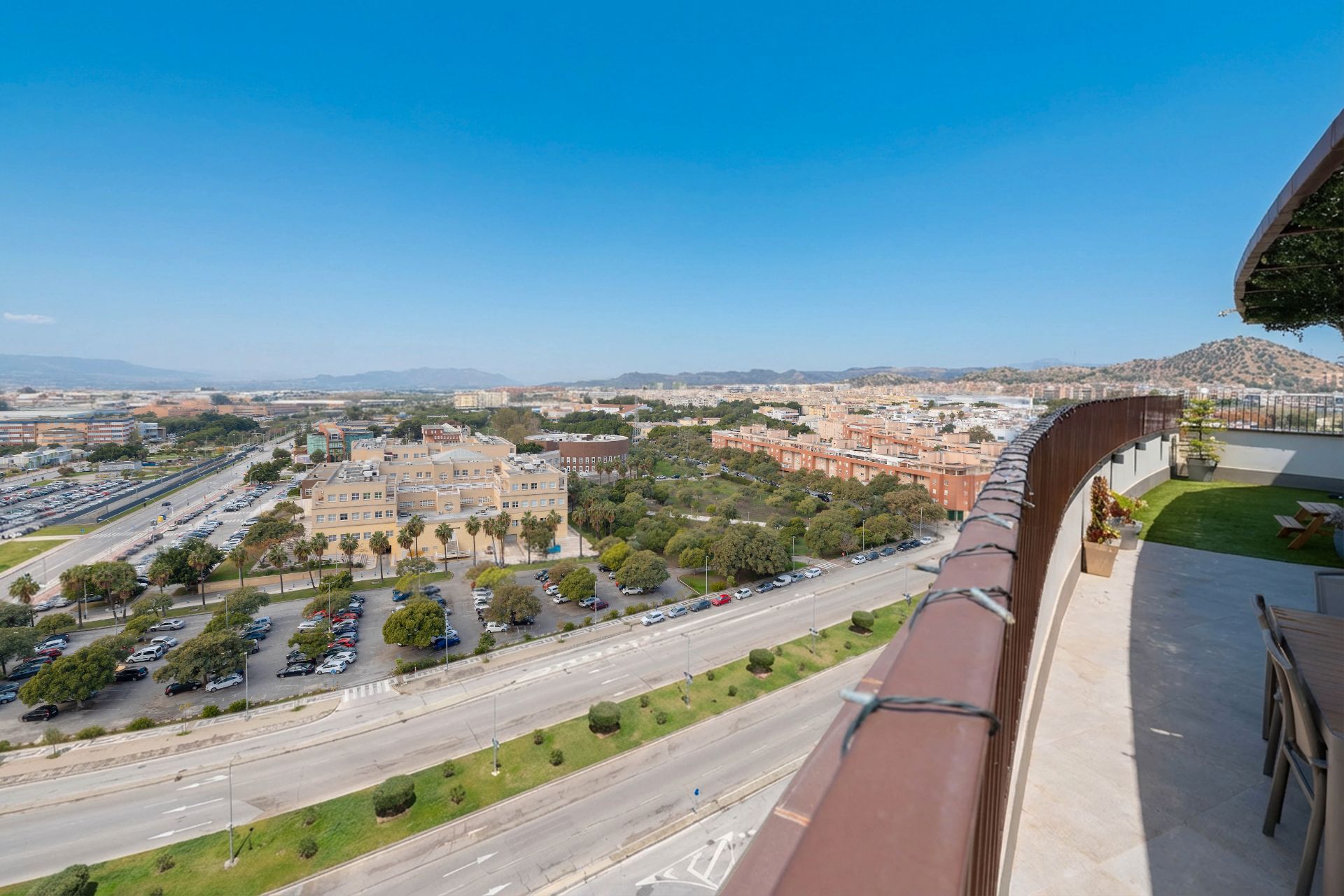 Vista exterior de Àtic en venda en Málaga Capital amb Aire condicionat, Calefacció i Terrassa