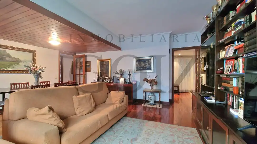 Flat with terrace for sale in Antiguo, imagen 3